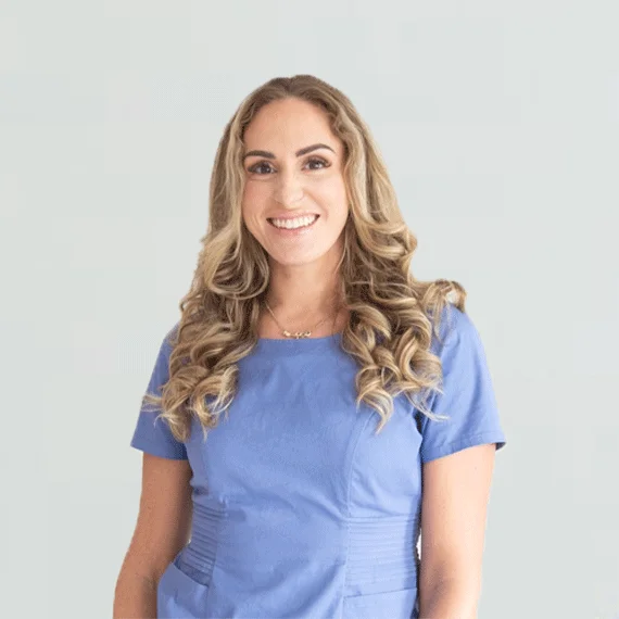 Portrait of Dr. Jennifer Martins
